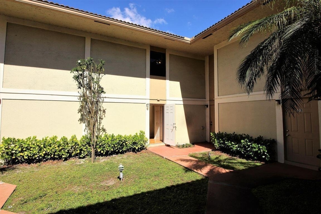 8801 W Sample Road - Photo 4