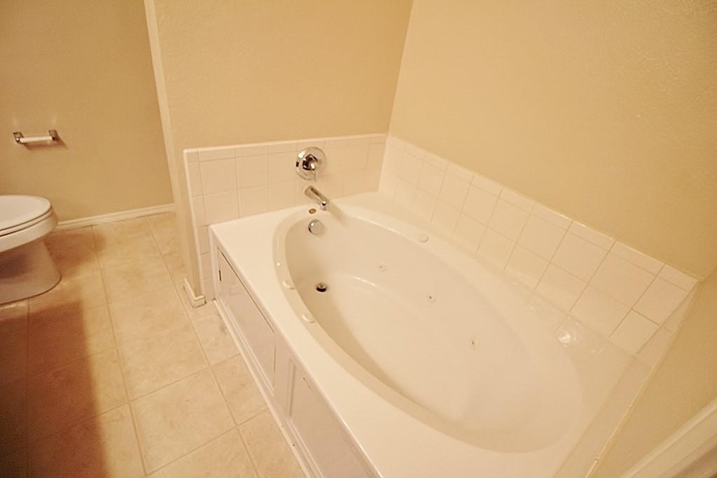 8420 Ridge Creek Drive - Photo 9