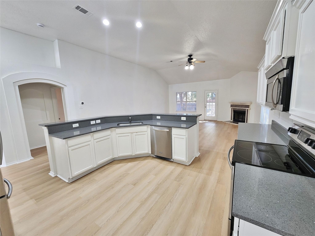 741 Cardinal Drive - Photo 6