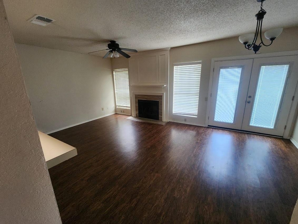 1503 Maybrook Court - Photo 15