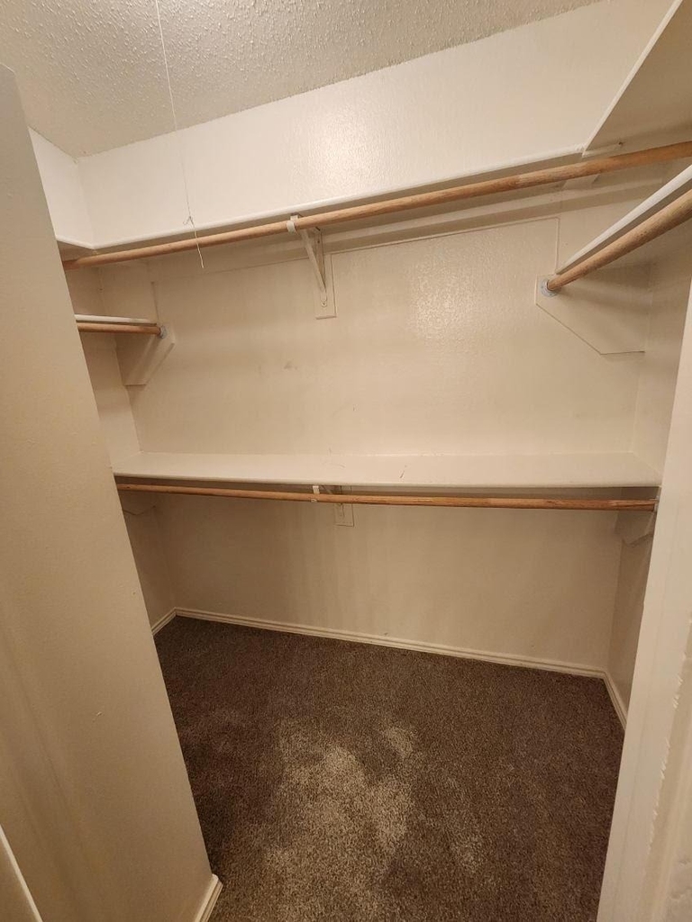 1503 Maybrook Court - Photo 7