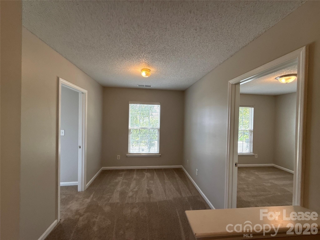 1032 Meadowbrook Lane Sw - Photo 15