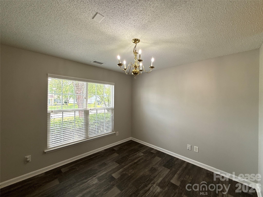 1032 Meadowbrook Lane Sw - Photo 0