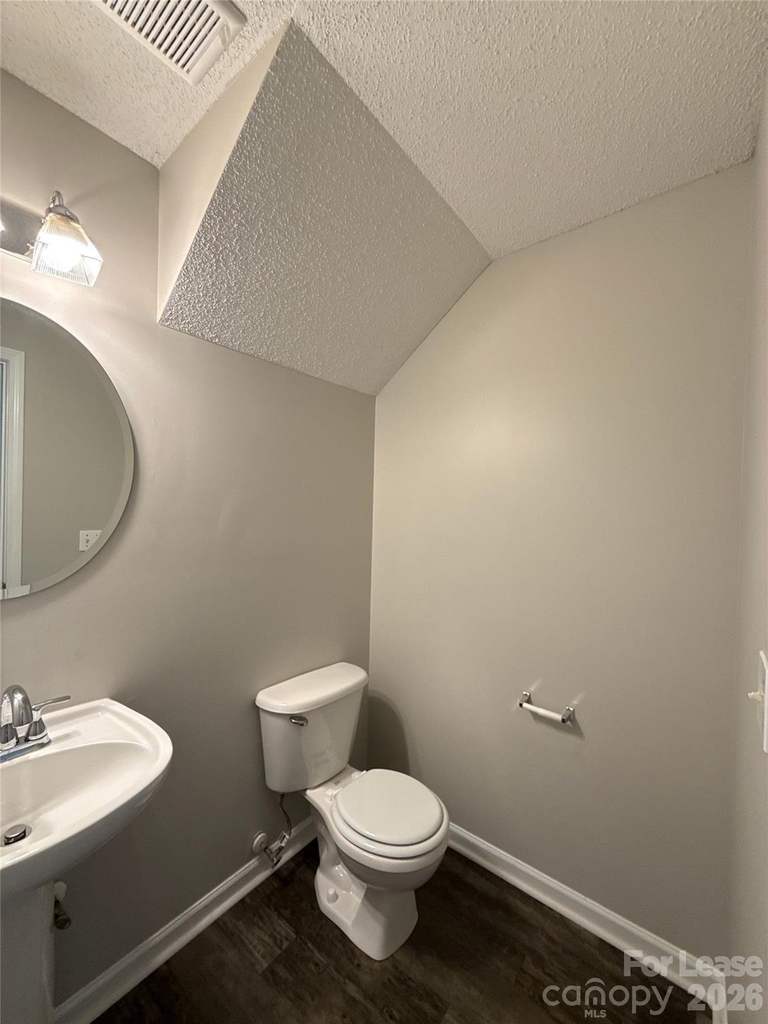 1032 Meadowbrook Lane Sw - Photo 6