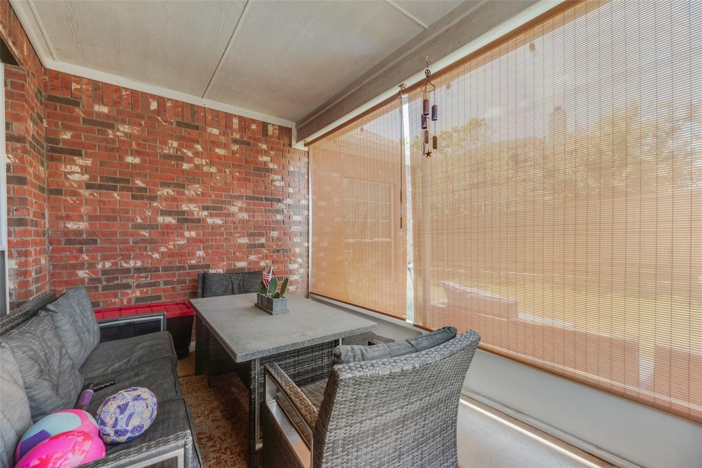 9109 Hawley Drive - Photo 32
