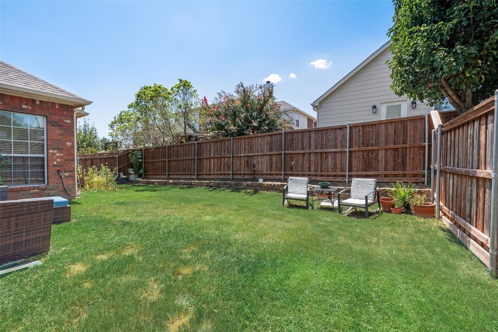 9109 Hawley Drive - Photo 33