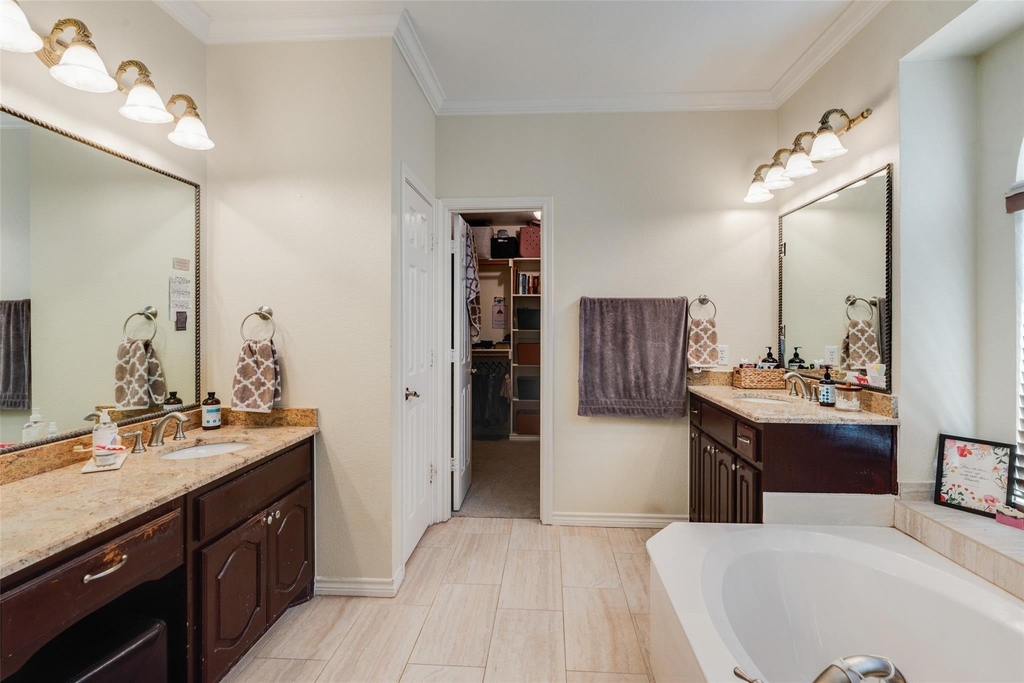 9109 Hawley Drive - Photo 18