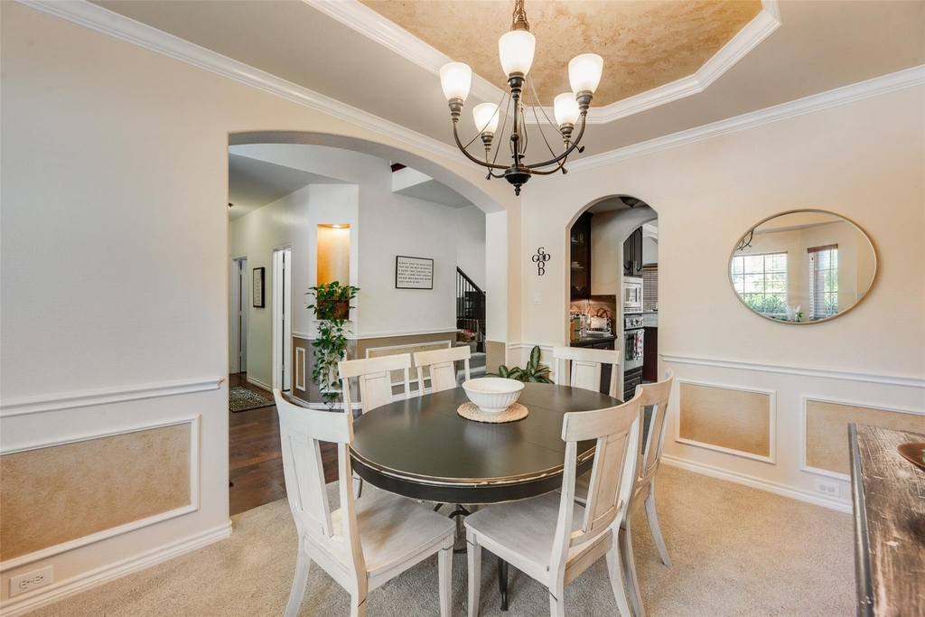 9109 Hawley Drive - Photo 11