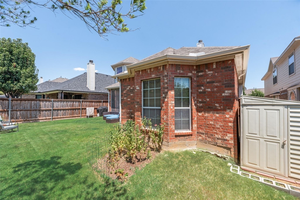 9109 Hawley Drive - Photo 35