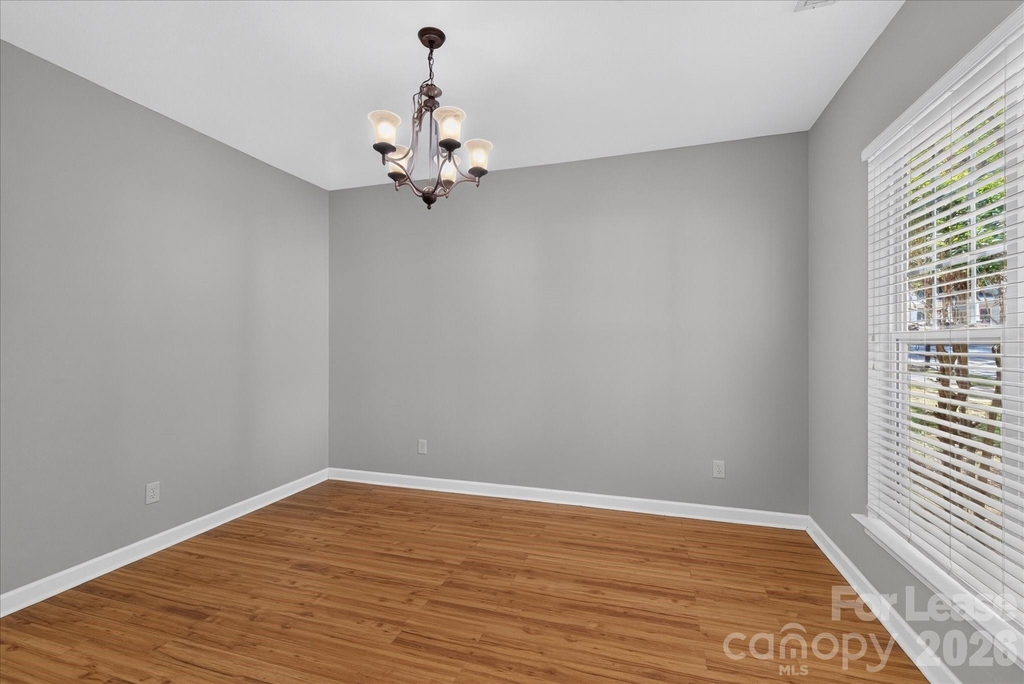 21412 Aftonshire Drive - Photo 5