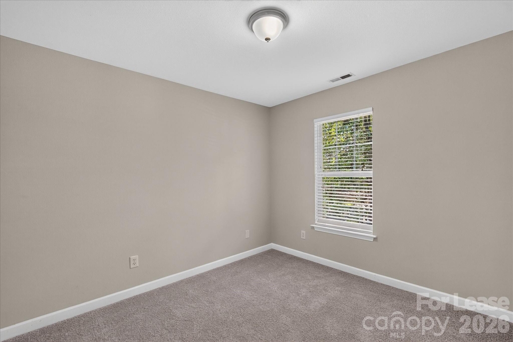 21412 Aftonshire Drive - Photo 8