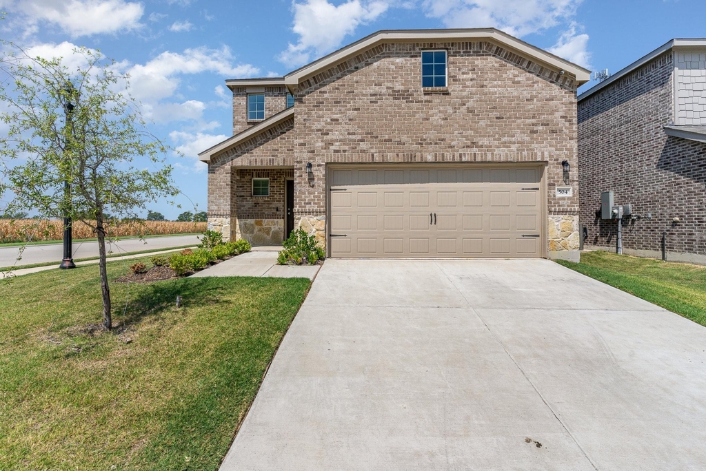 504 S Hopson Street - Photo 0