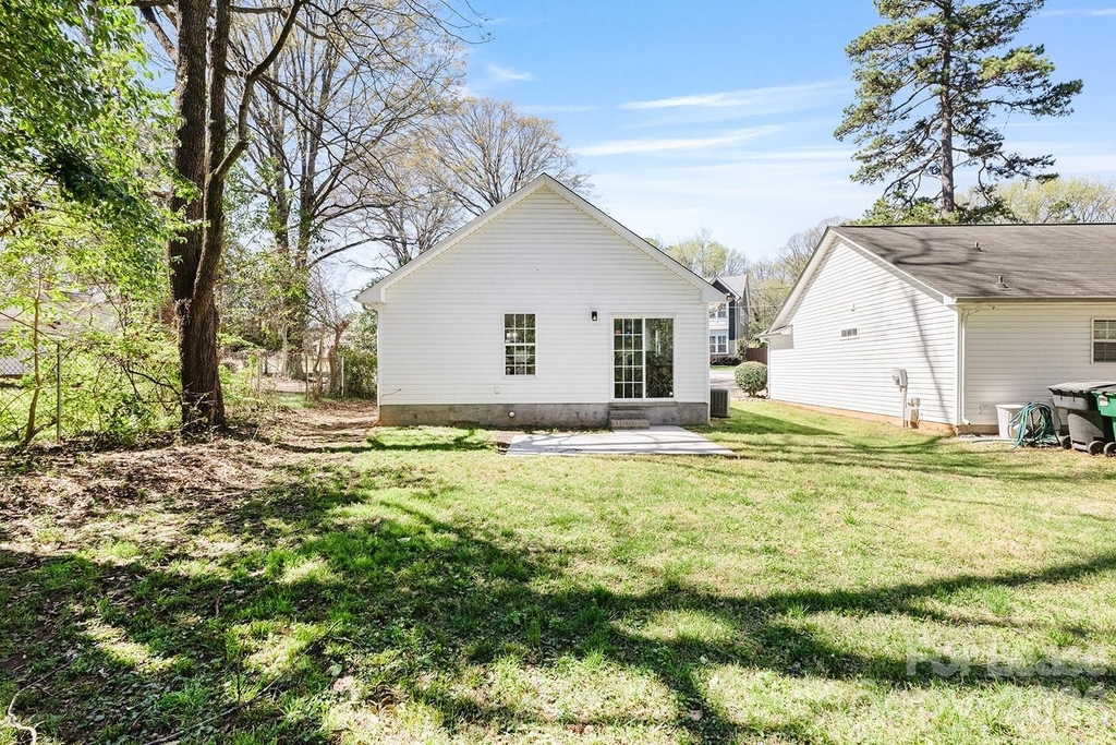 913 Tennyson Drive - Photo 17