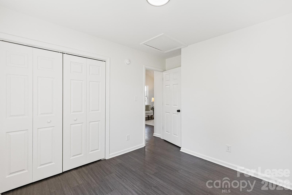 913 Tennyson Drive - Photo 19