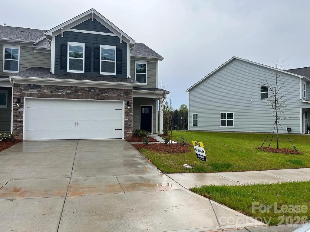 7899 Iron Road - Photo 0