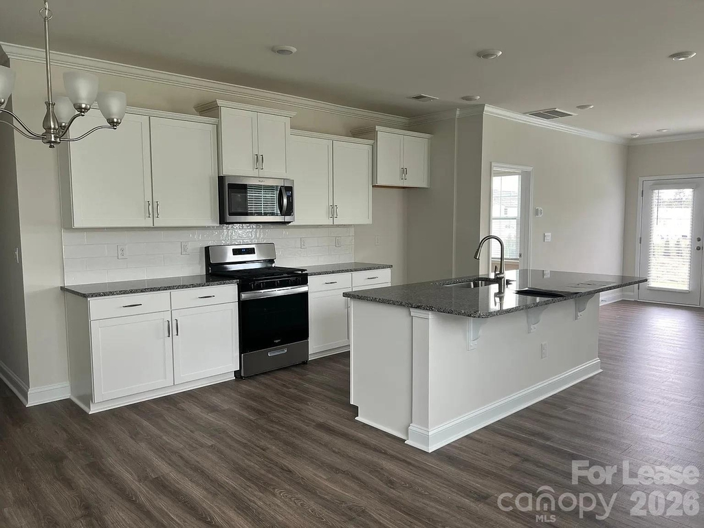 7899 Iron Road - Photo 3