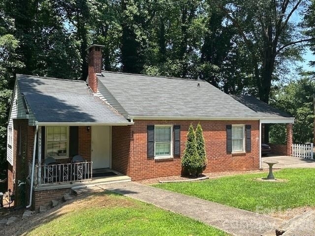 399 Westwood Drive - Photo 0