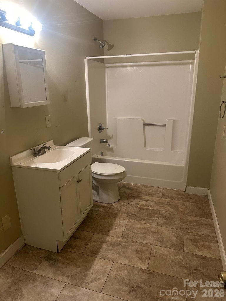 1323 7th Street - Photo 4