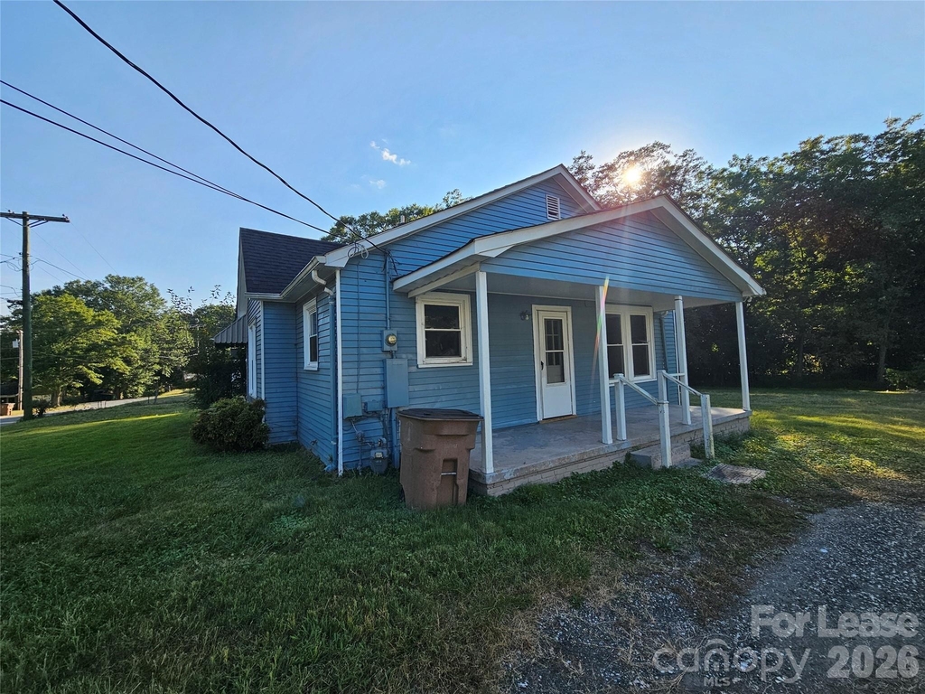 824 Hamrick Street - Photo 1