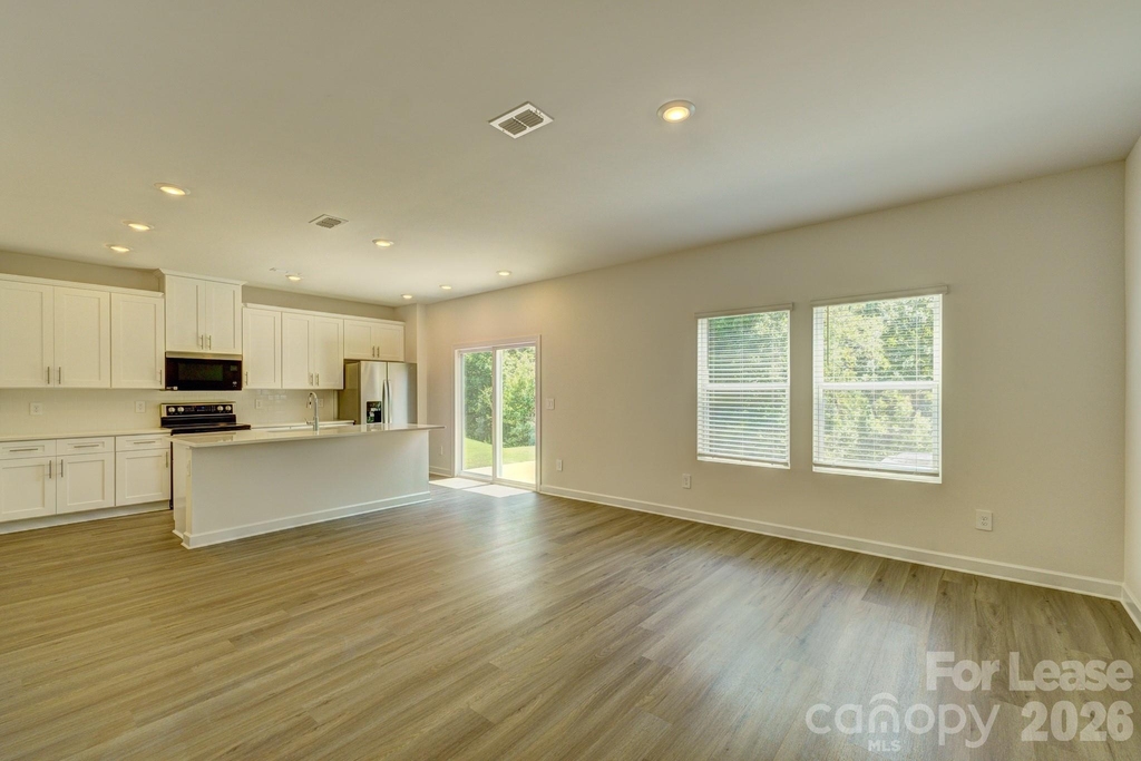 5040 Poplin Valley - Photo 2