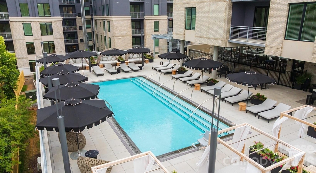1755 Lombardy Circle - Photo 3