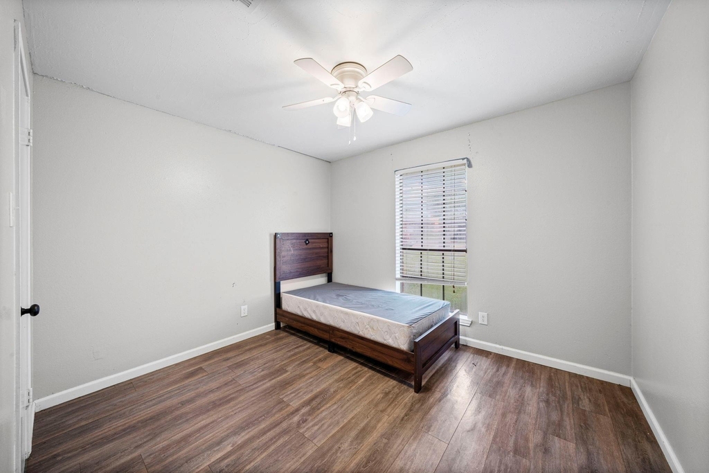 4022 William Street - Photo 12