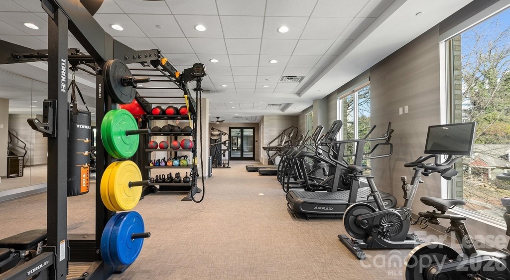 1755 Lombardy Circle - Photo 6
