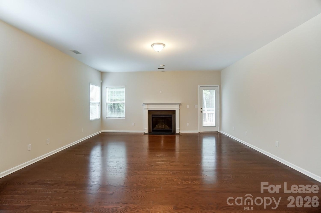 1934 Madeira Circle - Photo 30