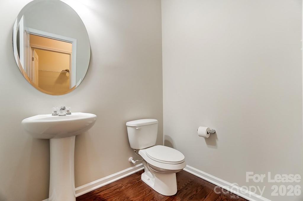 1934 Madeira Circle - Photo 11