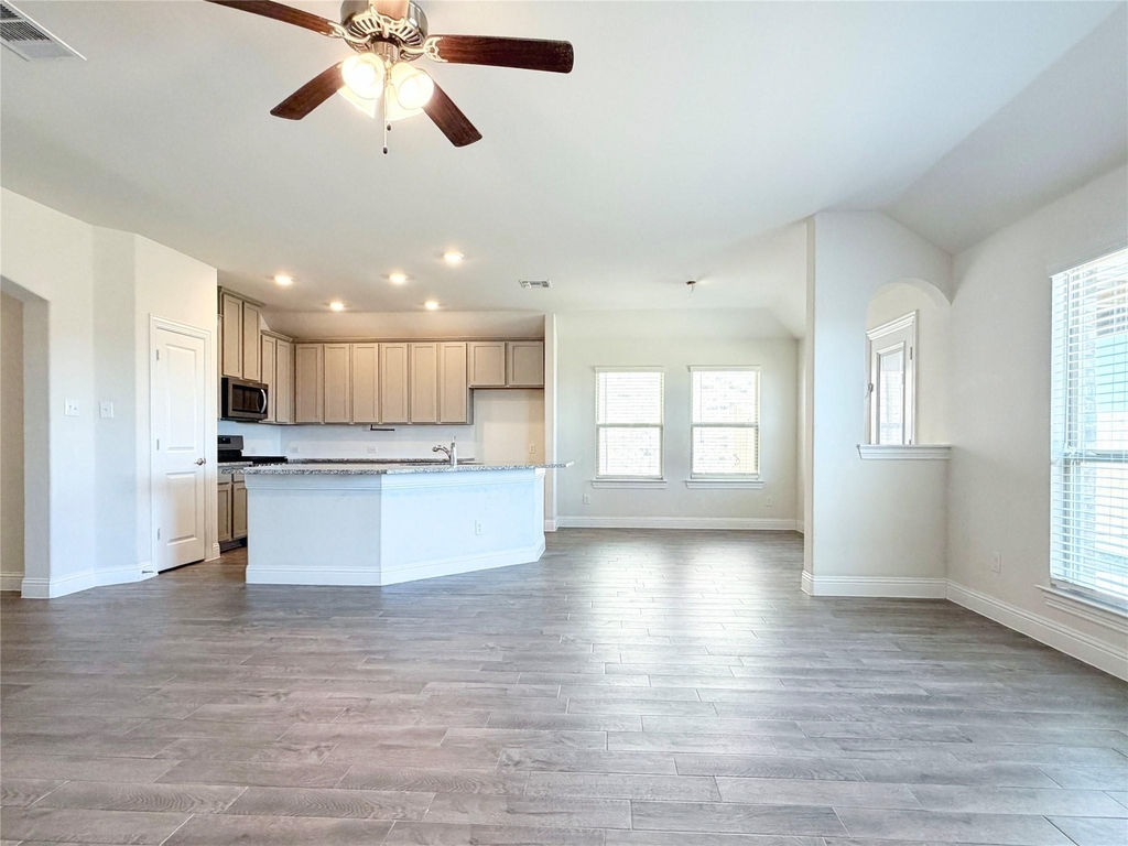 10809 Table Bluff Street - Photo 10