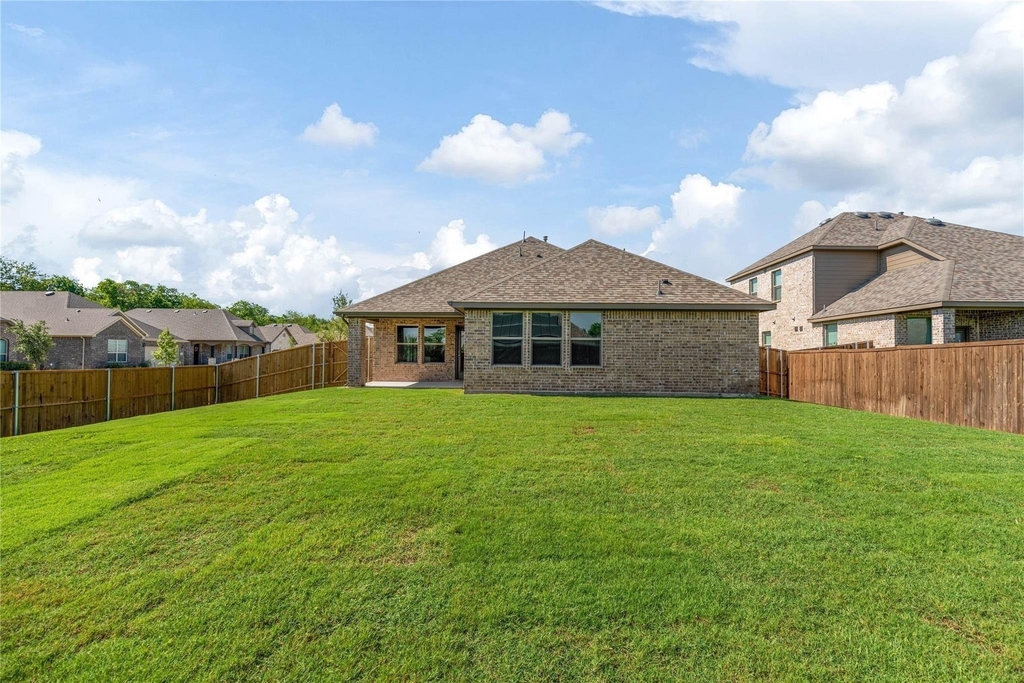 1253 Carinna Drive - Photo 4