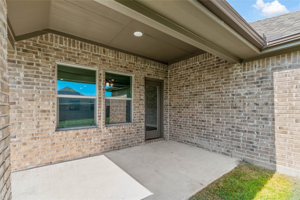 1253 Carinna Drive - Photo 8