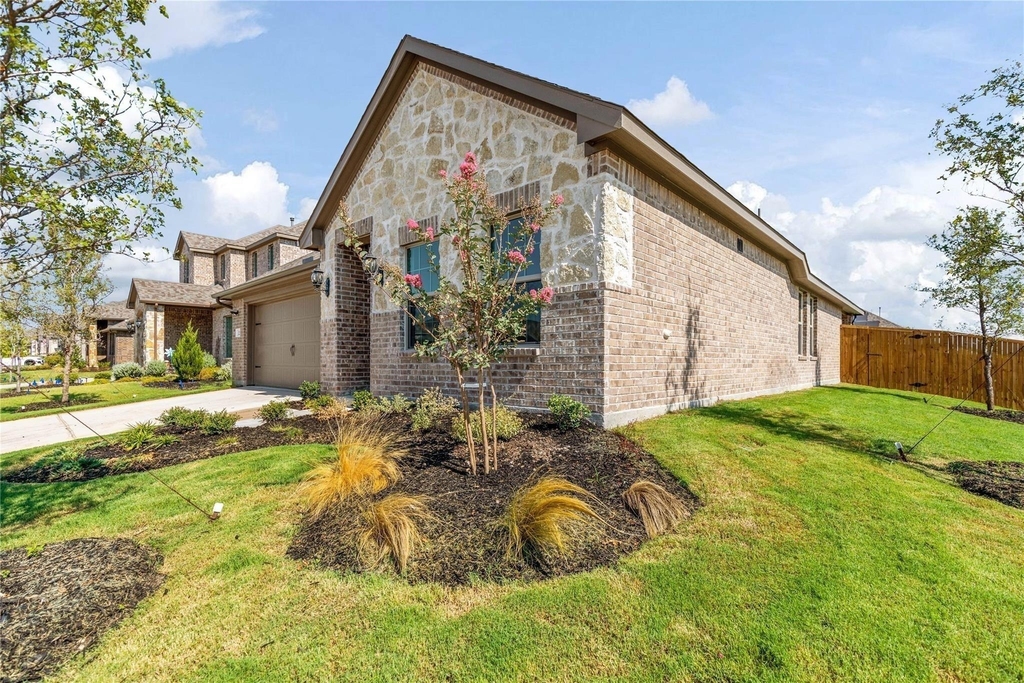 1253 Carinna Drive - Photo 31