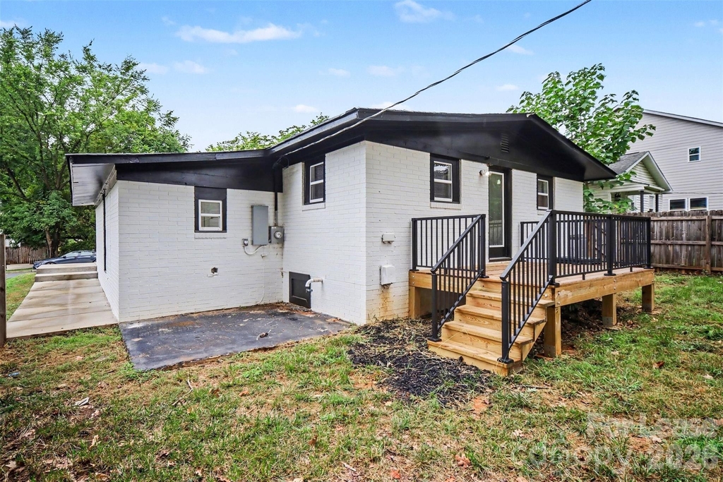 841 Mcarthur Avenue - Photo 21
