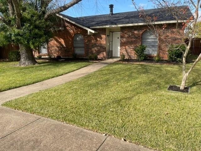 4921 Ashlock Drive - Photo 1