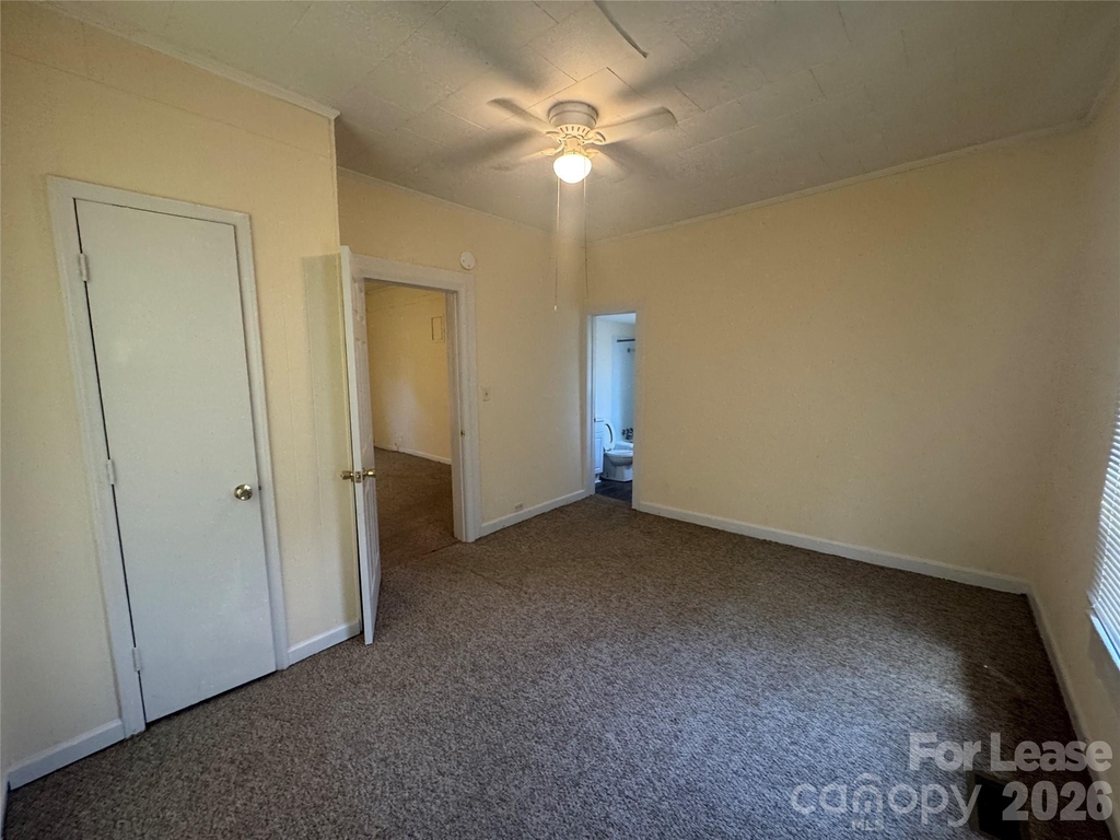 622 Woodlawn Avenue - Photo 5