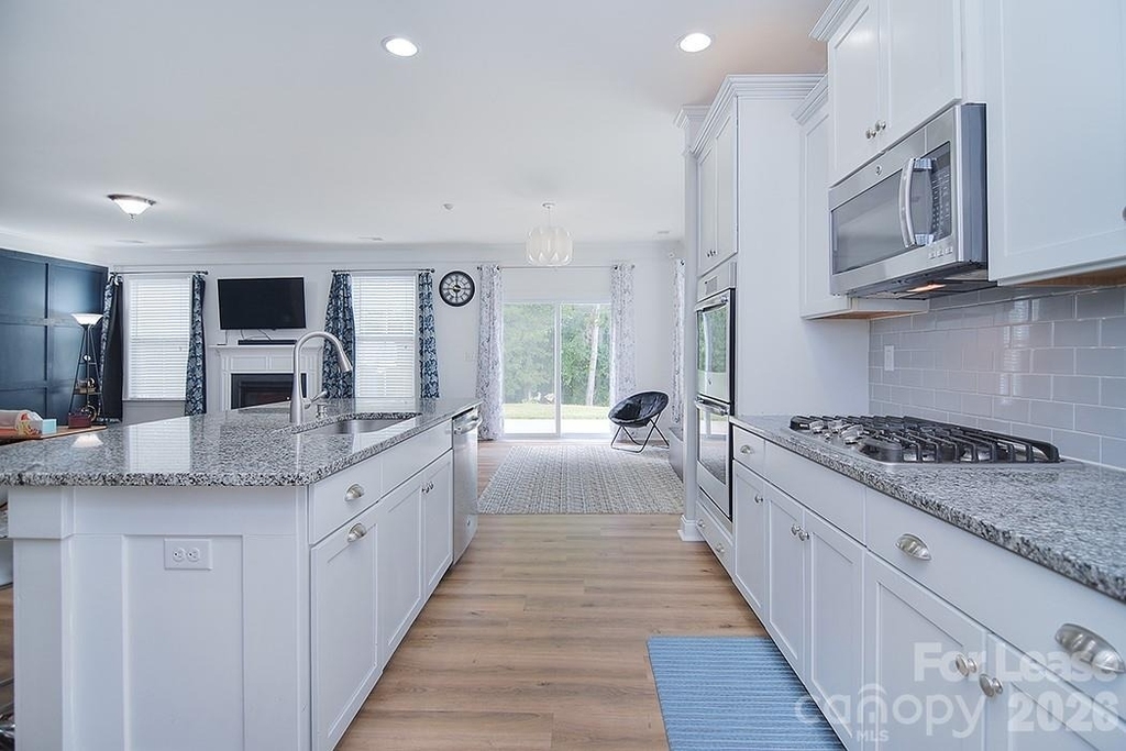 1445 Overlea Place Nw - Photo 18