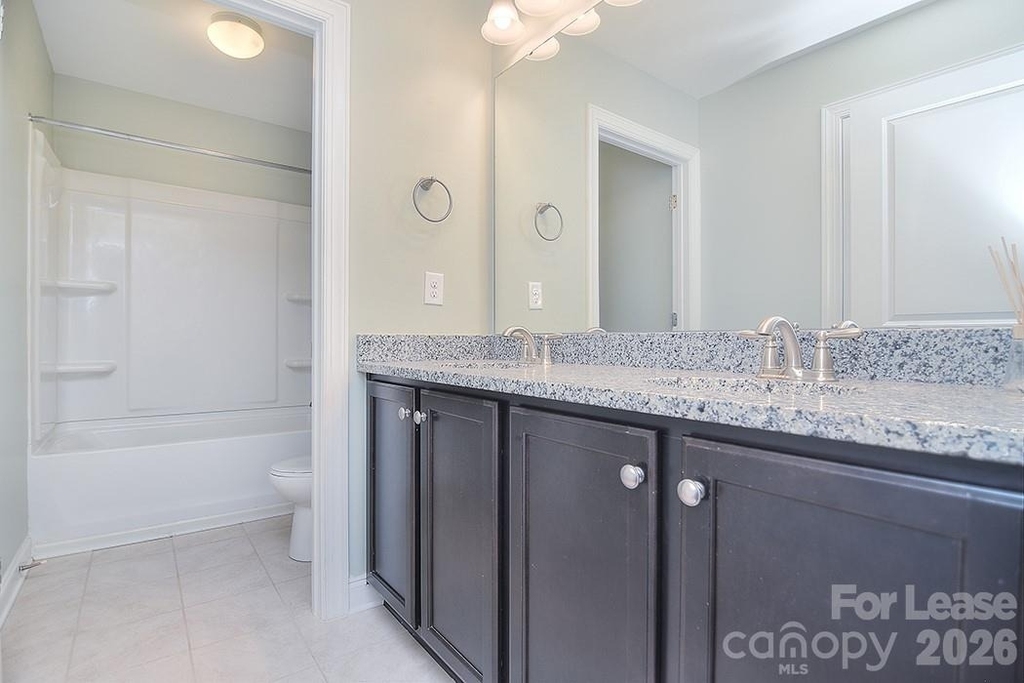 1445 Overlea Place Nw - Photo 3