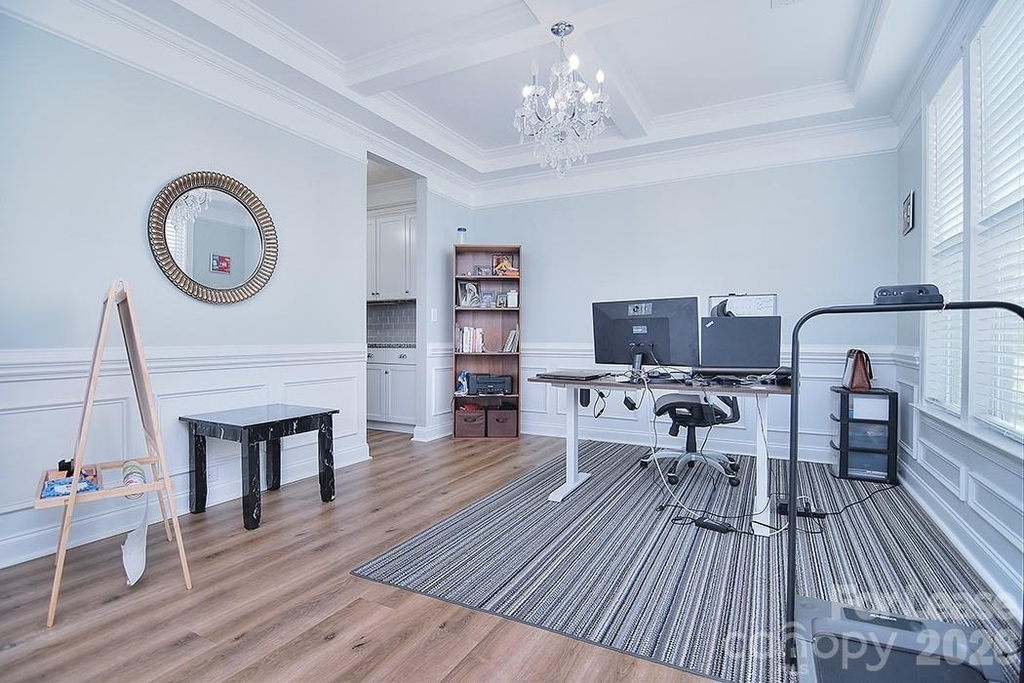 1445 Overlea Place Nw - Photo 11