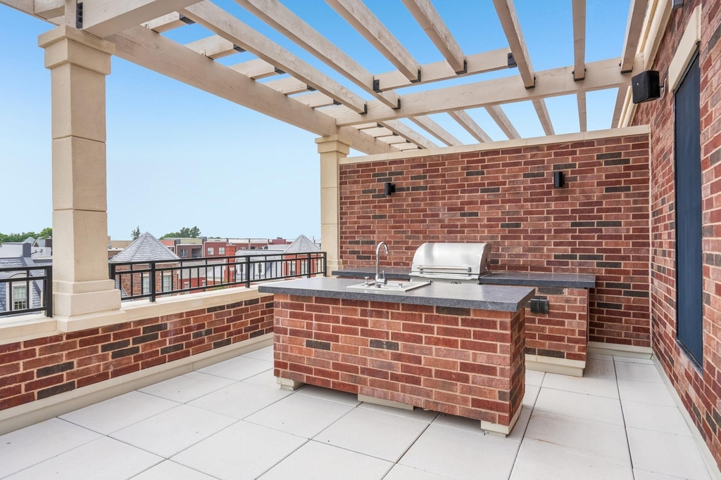 1530 Meeting Street - Photo 27