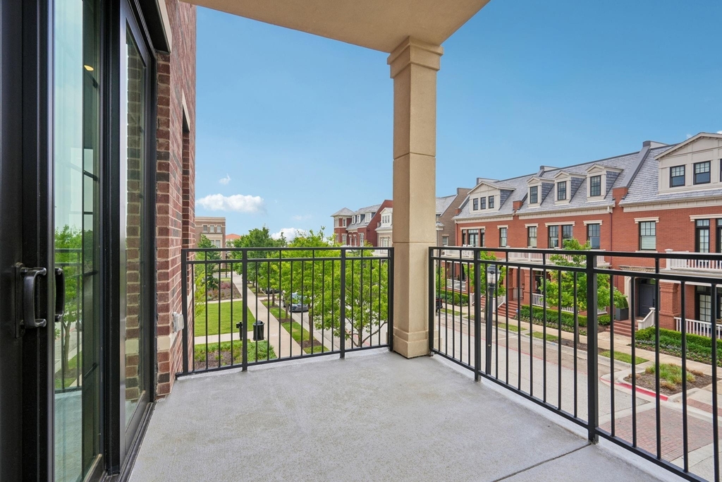 1530 Meeting Street - Photo 25