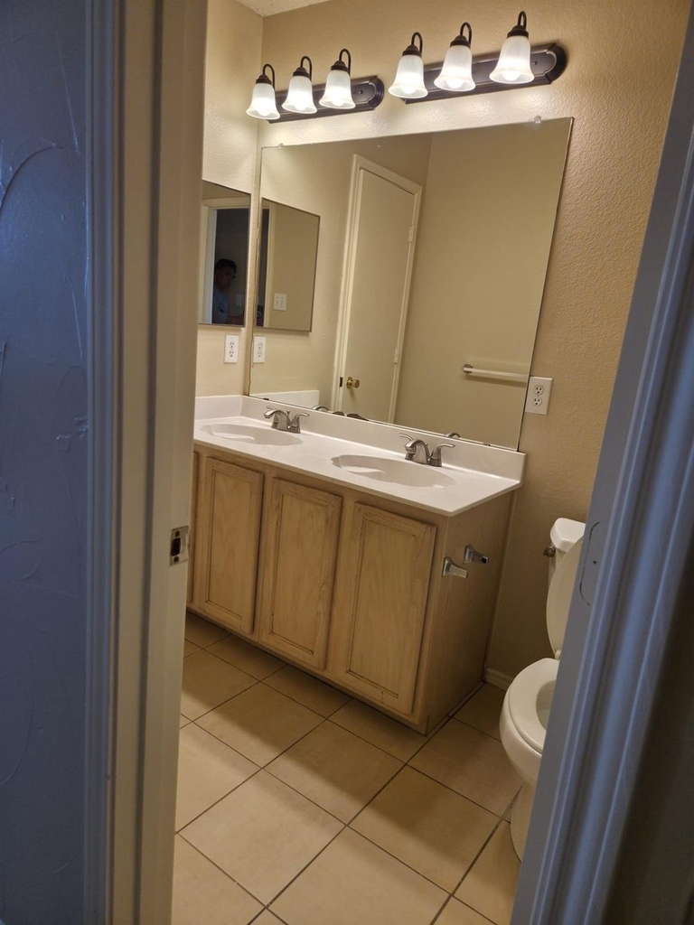 8704 Hunters Creek Drive - Photo 6