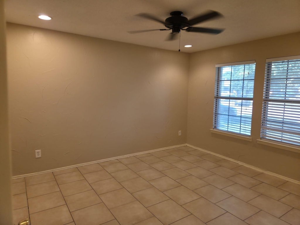 8704 Hunters Creek Drive - Photo 1