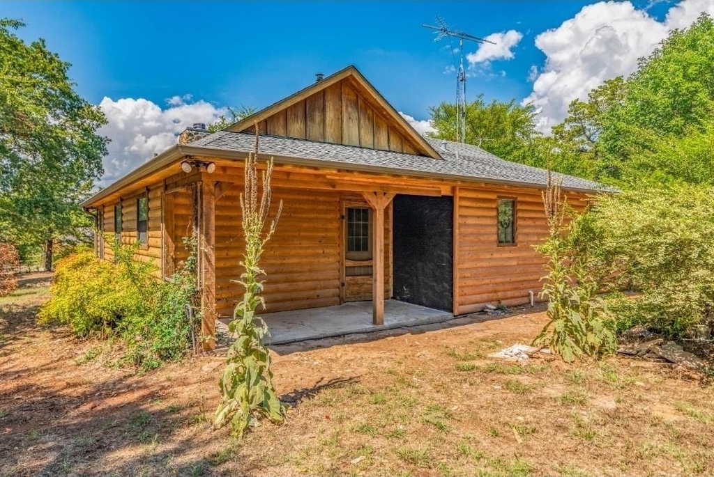 306 Homesite Road - Photo 0