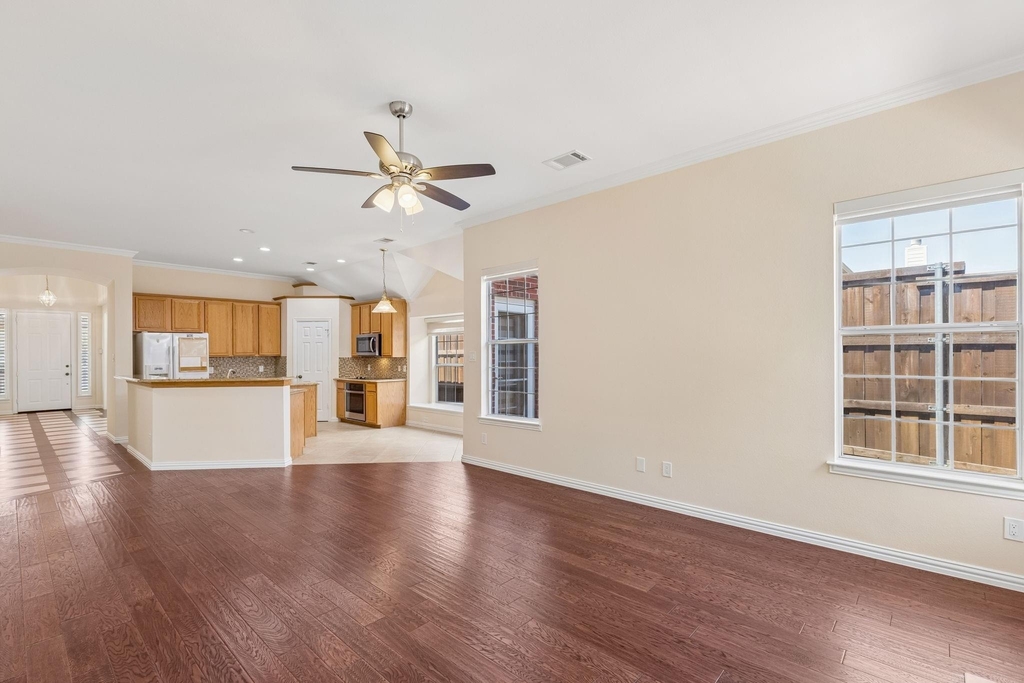 1964 Camelot Drive - Photo 11