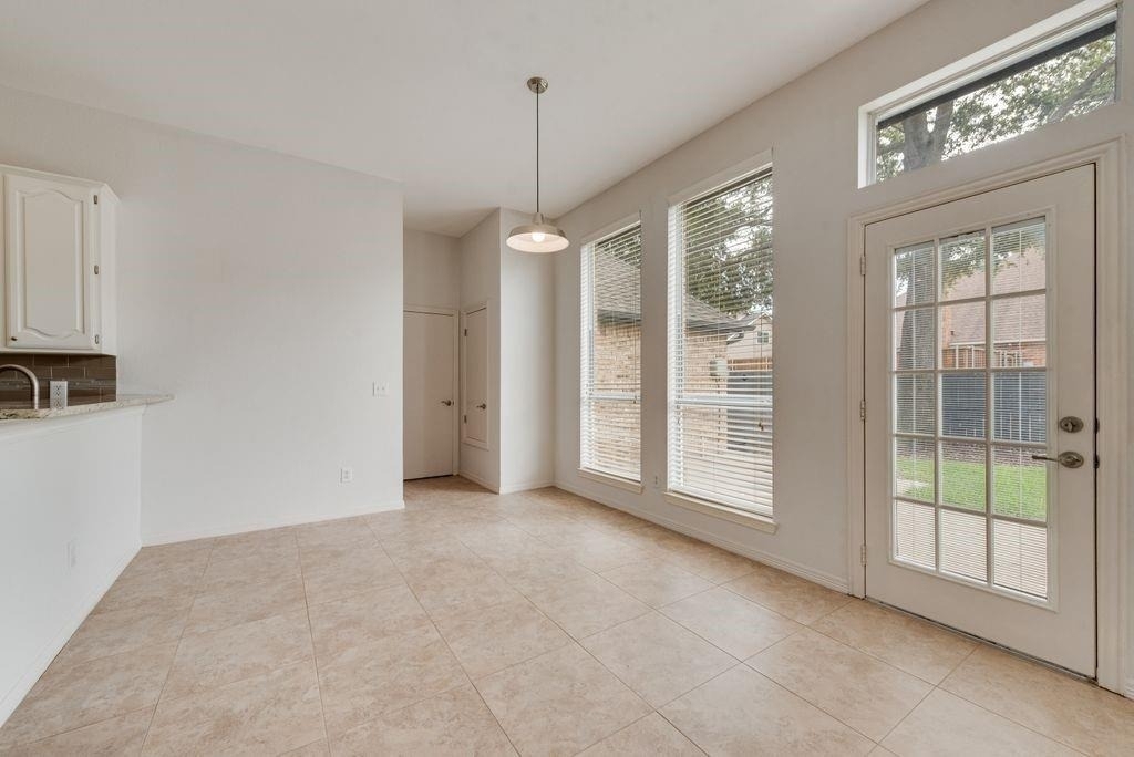 719 Parkway Boulevard - Photo 9
