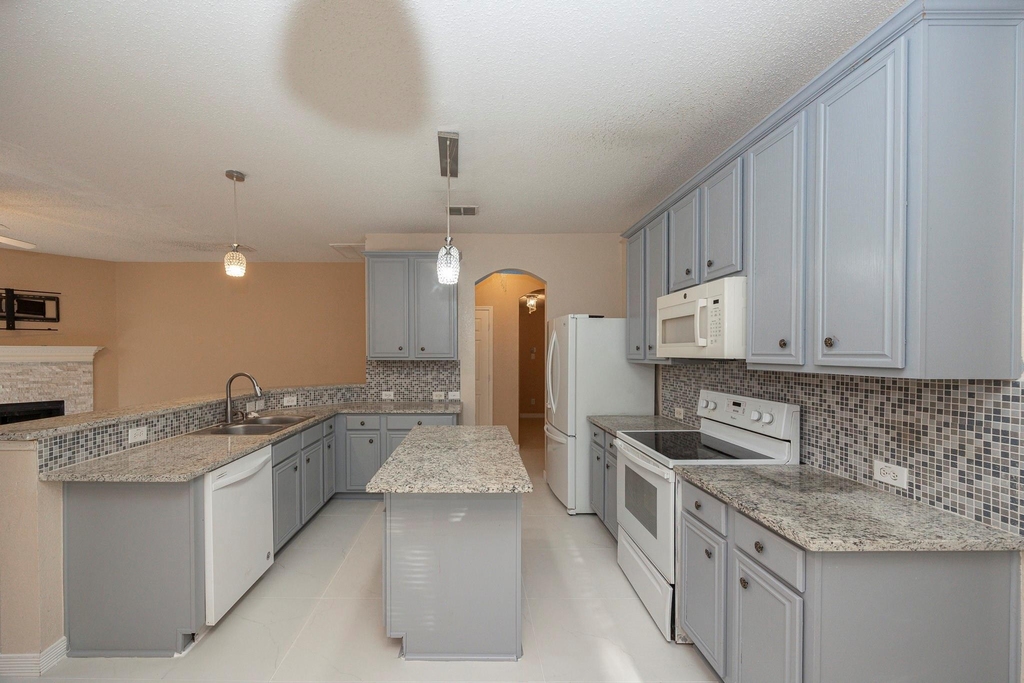 1427 Autumnmist Drive - Photo 12