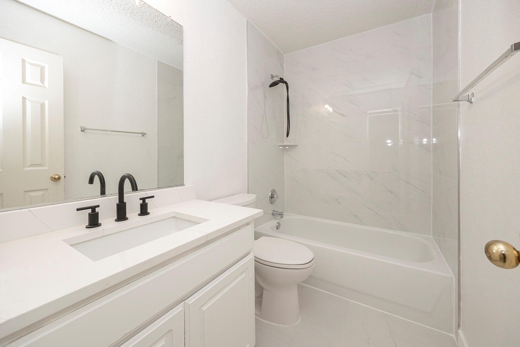 1427 Autumnmist Drive - Photo 14