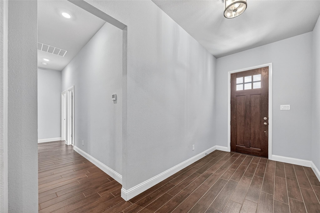 1506 Back Stretch Road - Photo 7