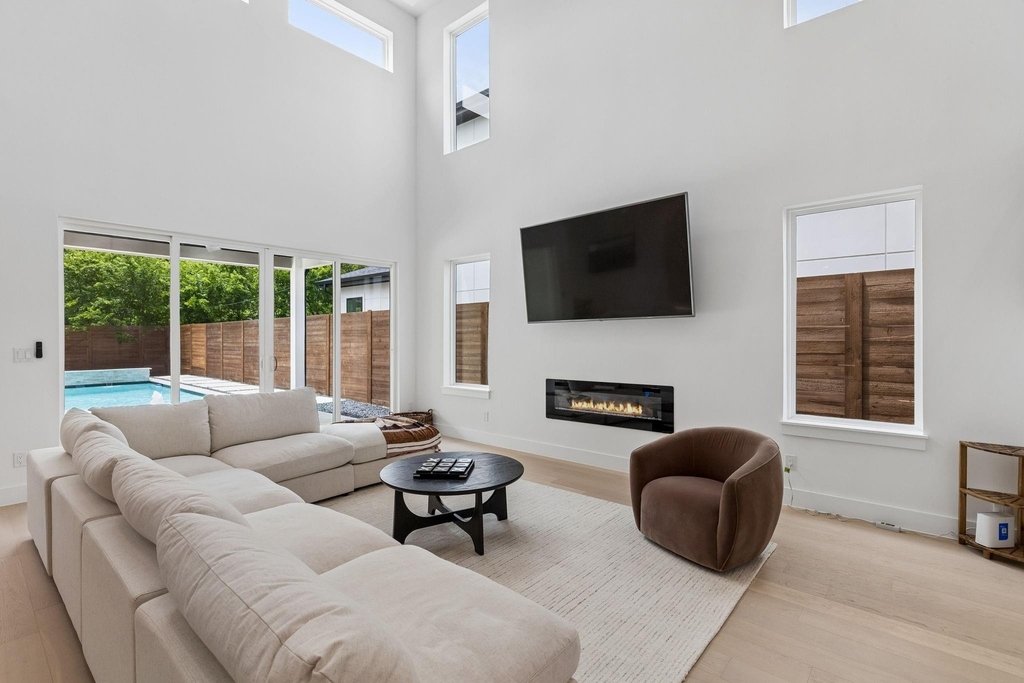 1626 Canada Drive - Photo 2